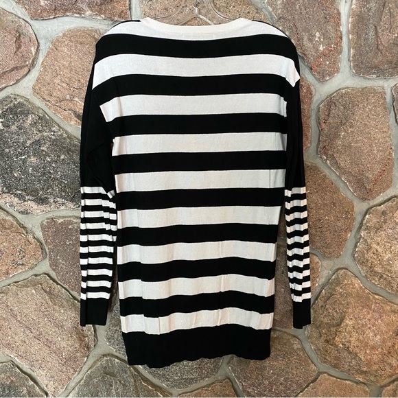 Bianca Nygard black and white striped sweater. - Picture 3 of 7